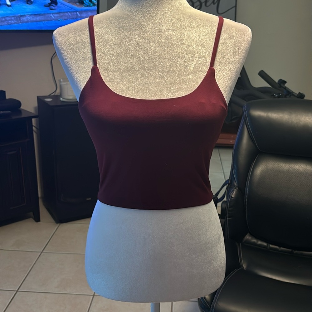 Maroon HALARA cropped tank- size S